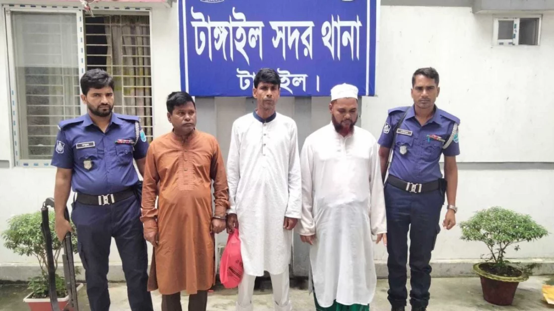 হত্যার হুমকি দিয়ে ৫ লাখ টাকা চাঁদা দাবি, বিএনপি নেতাসহ গ্রেপ্তার ৫